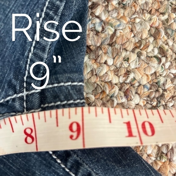 Wrangler Rock 47 Ultra Low Rise Embellished Flare Women’s Jeans Size 7 - Picture 9 of 10